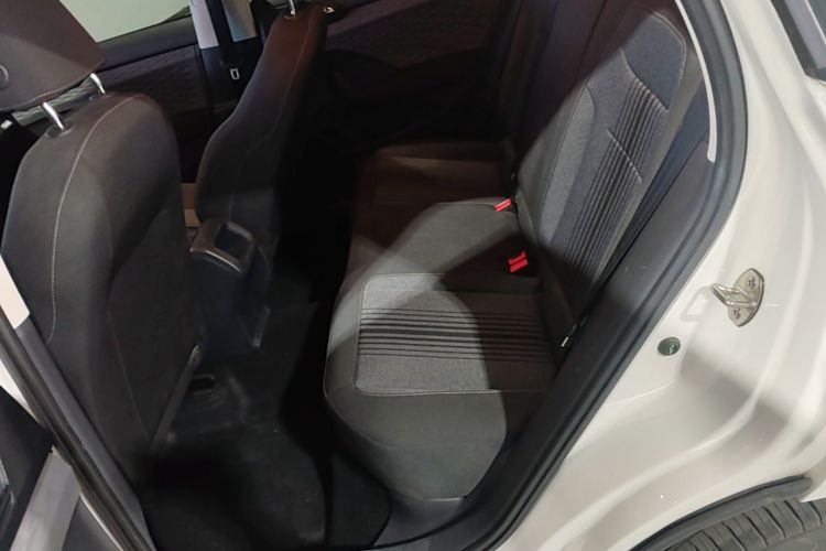 Volkswagen Tharu 2022 car image #17