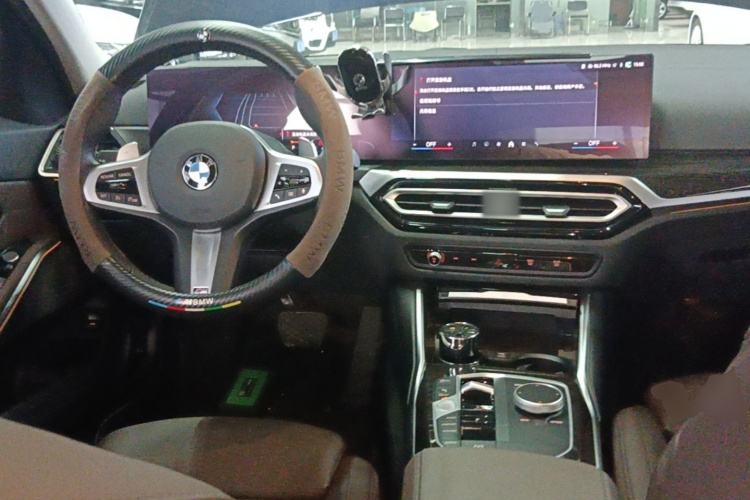 BMW 3 Series 2024 car image #10