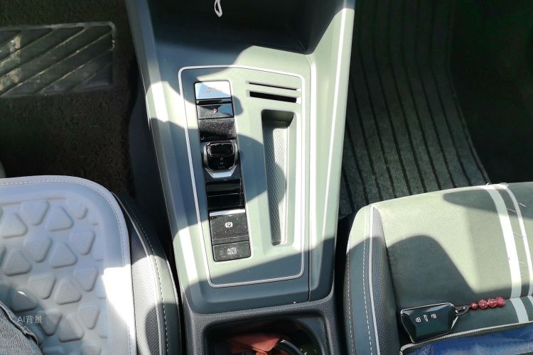Volkswagen Golf 2022 car image #16
