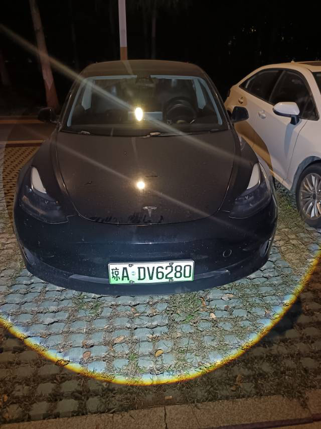 Tesla Model 3 2023 صورة سيارة #2