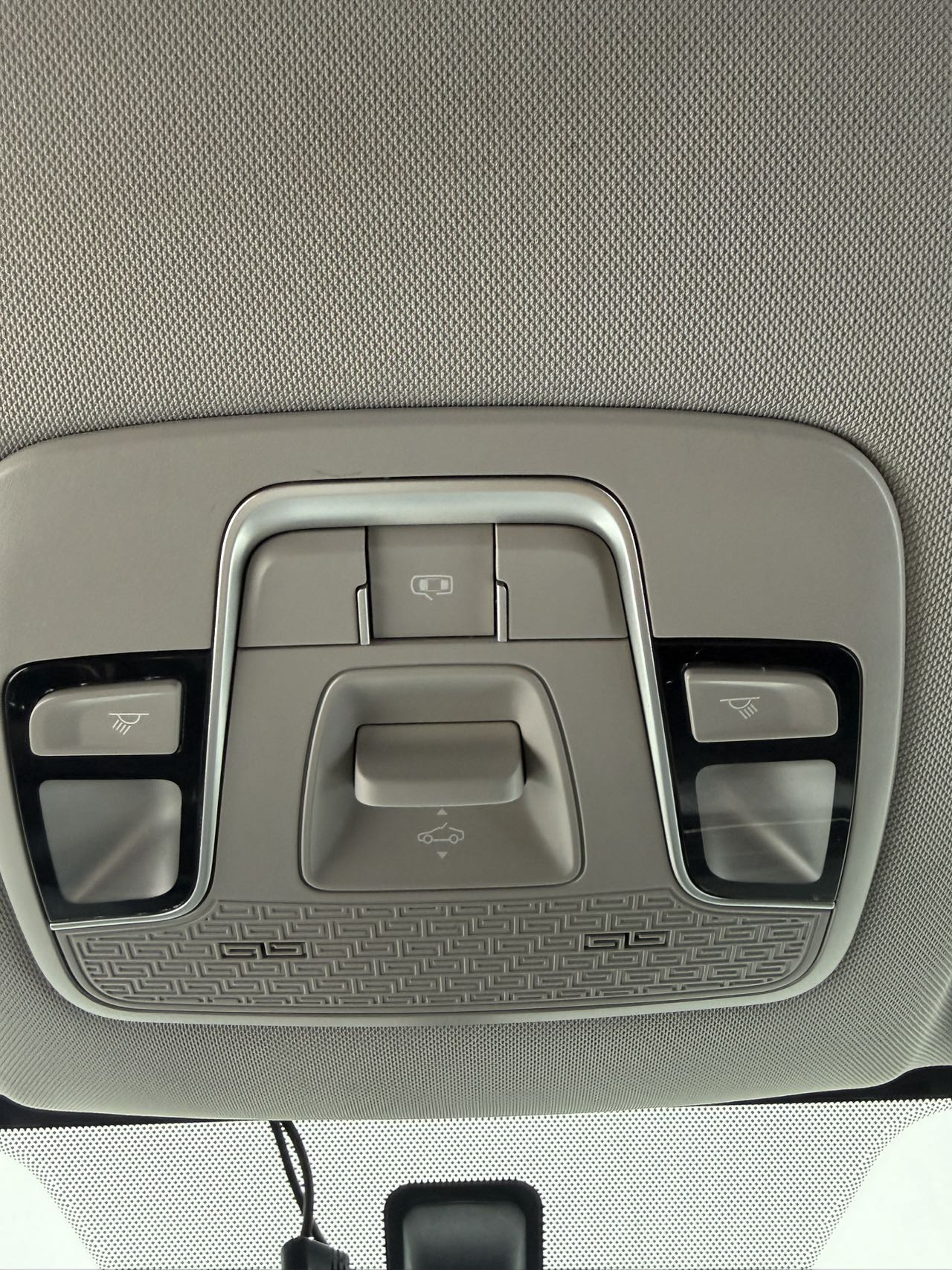 GEELY Vision X6 2023 car image #13