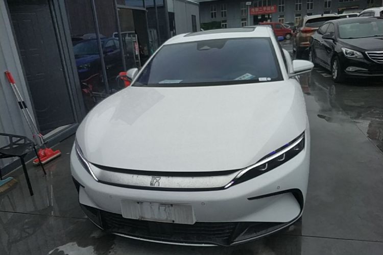 BYD Han 2022 #3 BYD Han 2022 car image #3