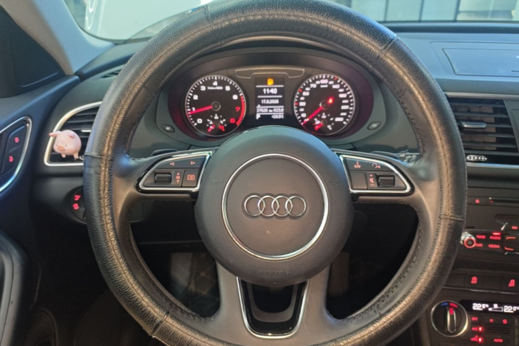 Audi Q3 2018 #11 Audi Q3 2018 car image #11