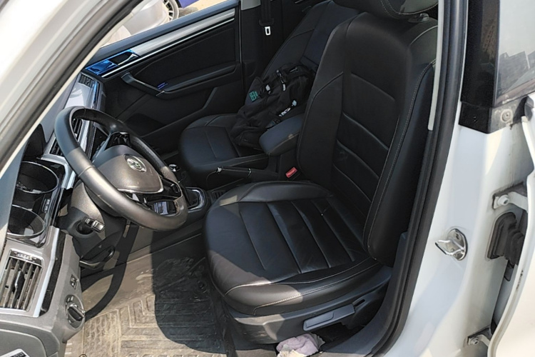 Volkswagen Bora 2016 imagem de carro #17