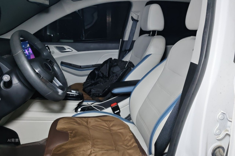BYD Yuan Pro 2023 car image #17