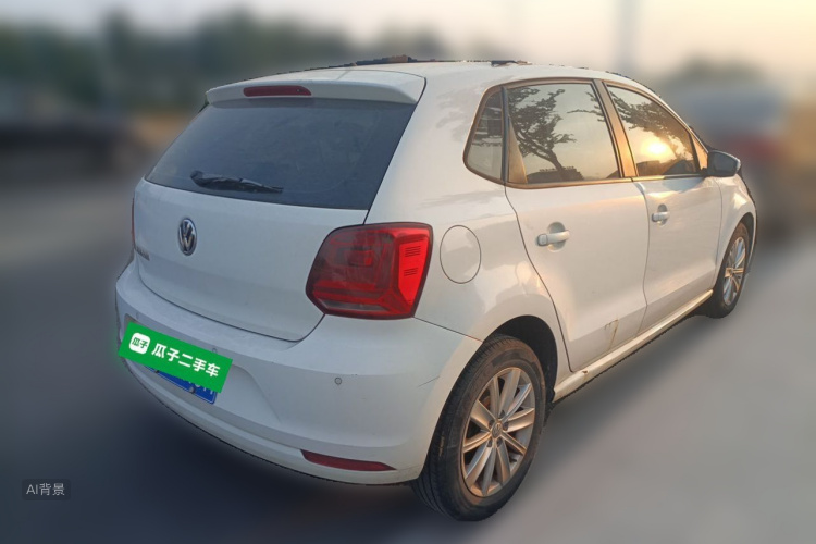 Volkswagen Polo 2014 car image #7