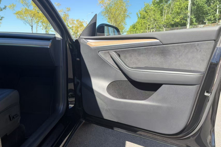 Tesla Model Y 2021 #13 Tesla Model Y 2021 image de voiture #13