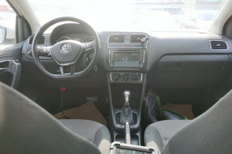 Volkswagen Polo 2016 #11 Volkswagen Polo 2016 car image #11