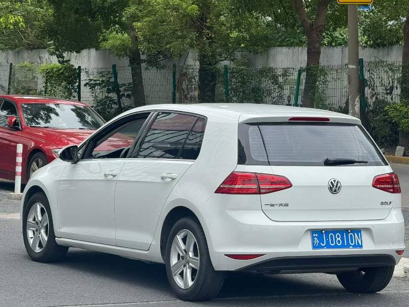 Volkswagen Golf 2016 car image #3