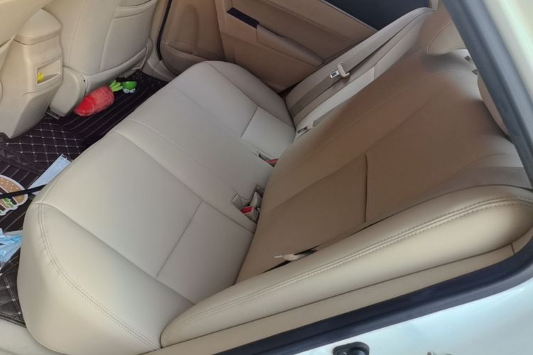 2016 immagine di auto #17