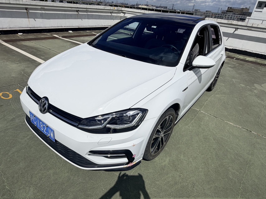 Volkswagen Golf 2018 Volkswagen Golf 2018 car image