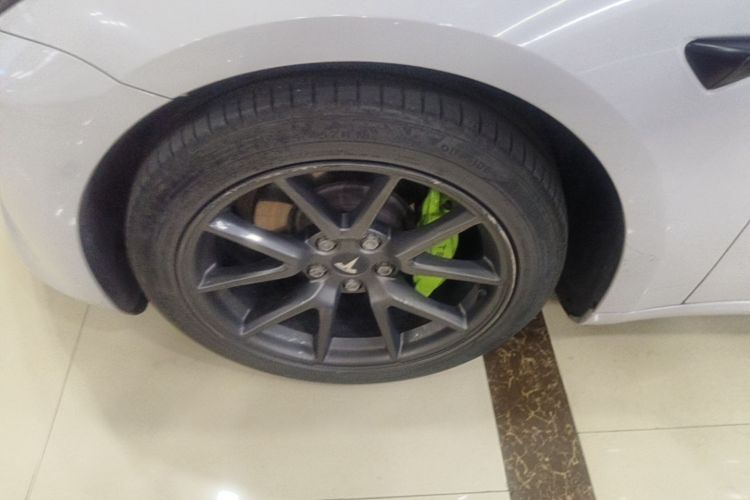 Tesla Model 3 2021 car image #9