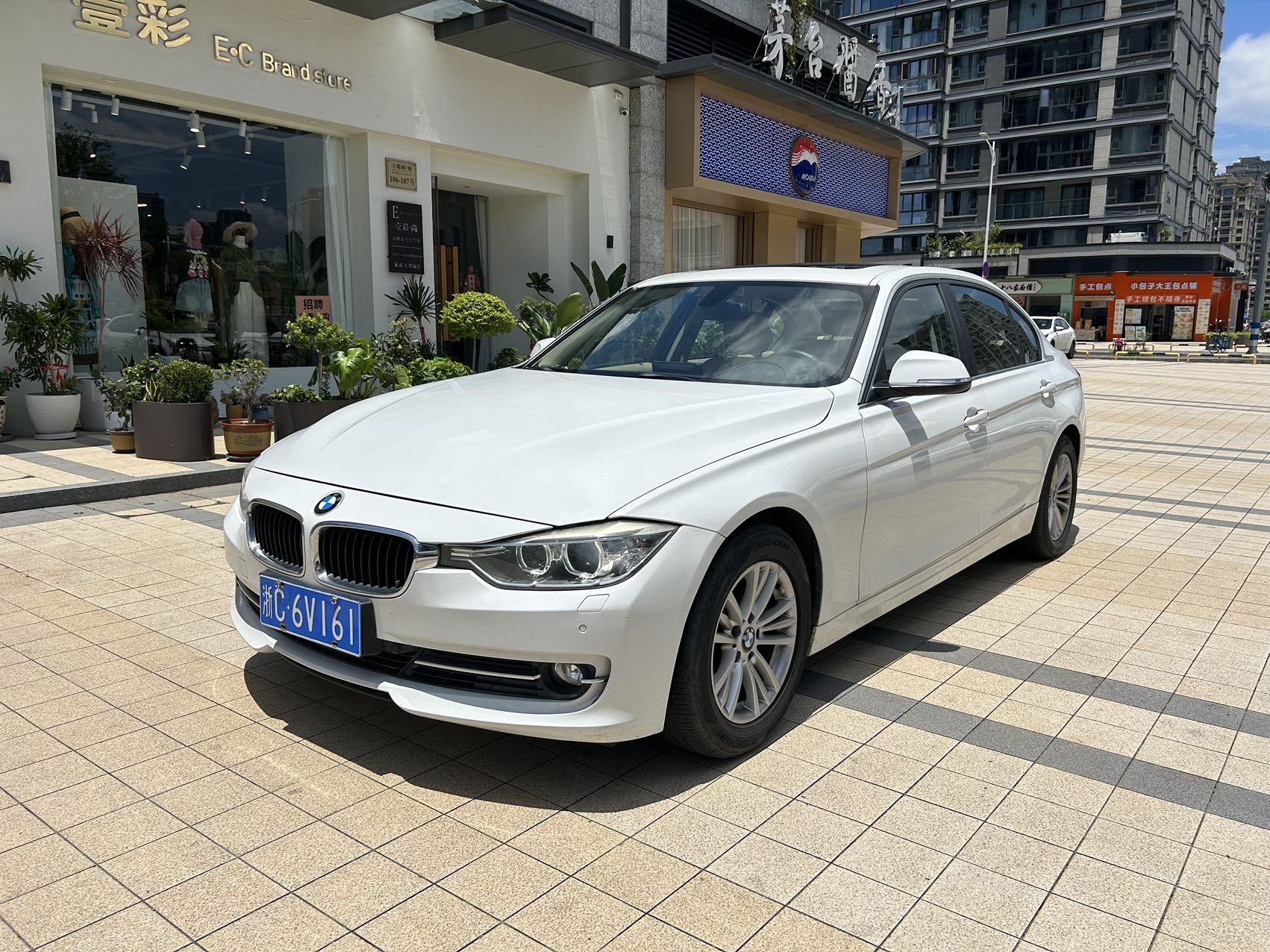 BMW 3 Series 2013 car image #3