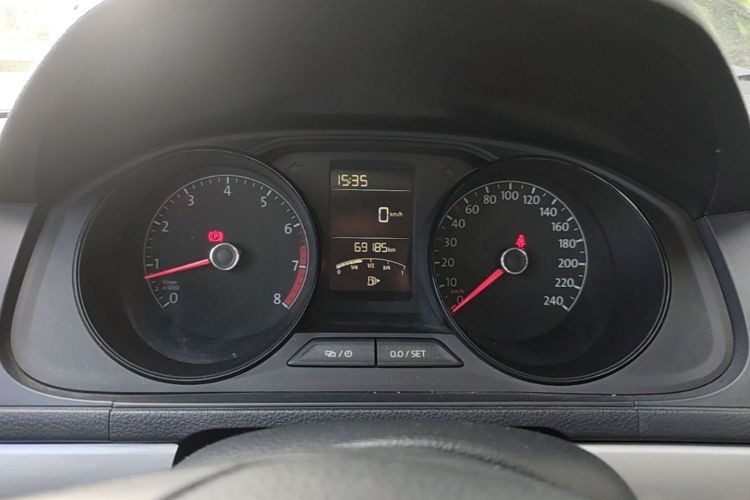 Volkswagen Lavida 2018 car image #12