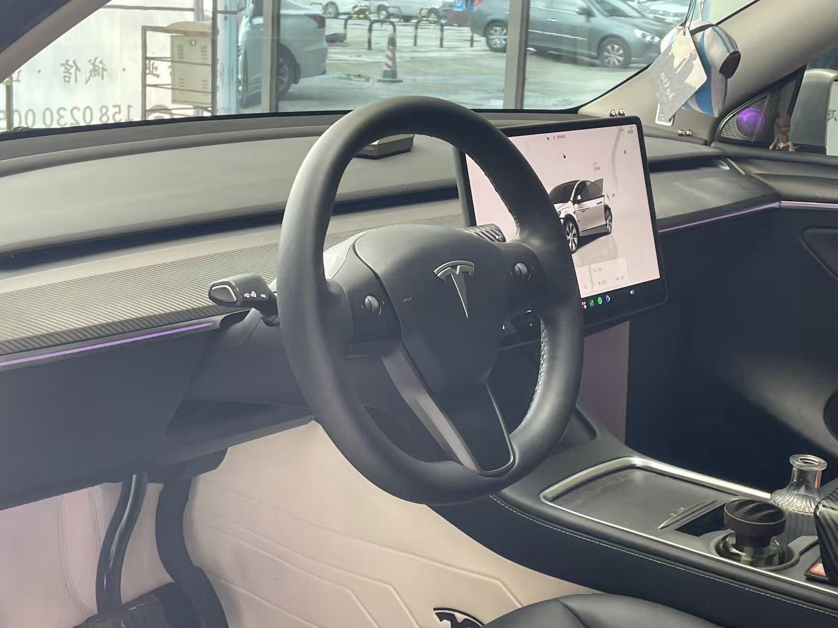 Tesla Model Y 2023 #4 Tesla Model Y 2023 car image #4