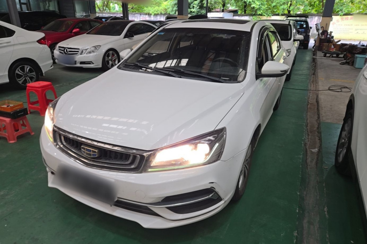 GEELY Emgrand 2018 #2 GEELY Emgrand 2018 car image #2