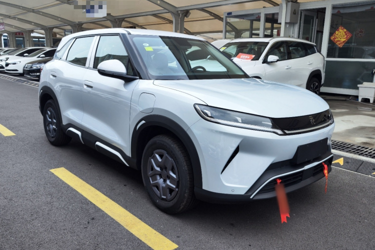 BYD YuanUP 2025 car image #4
