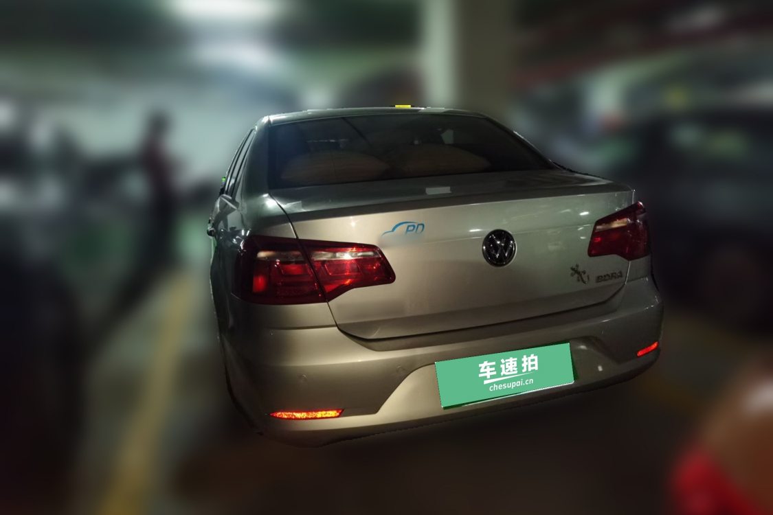 Volkswagen Bora 2014 car image #6