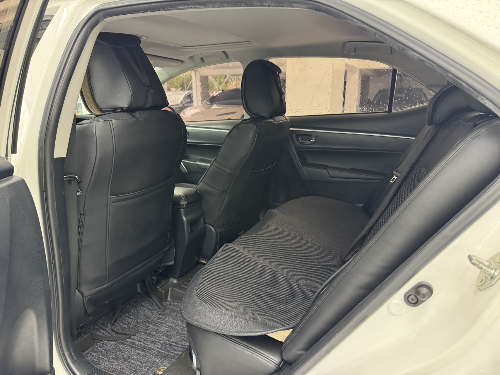 Toyota Corolla 2018 car image #7
