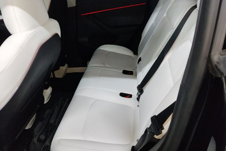 Tesla Model Y 2022 #17 Tesla Model Y 2022 car image #17