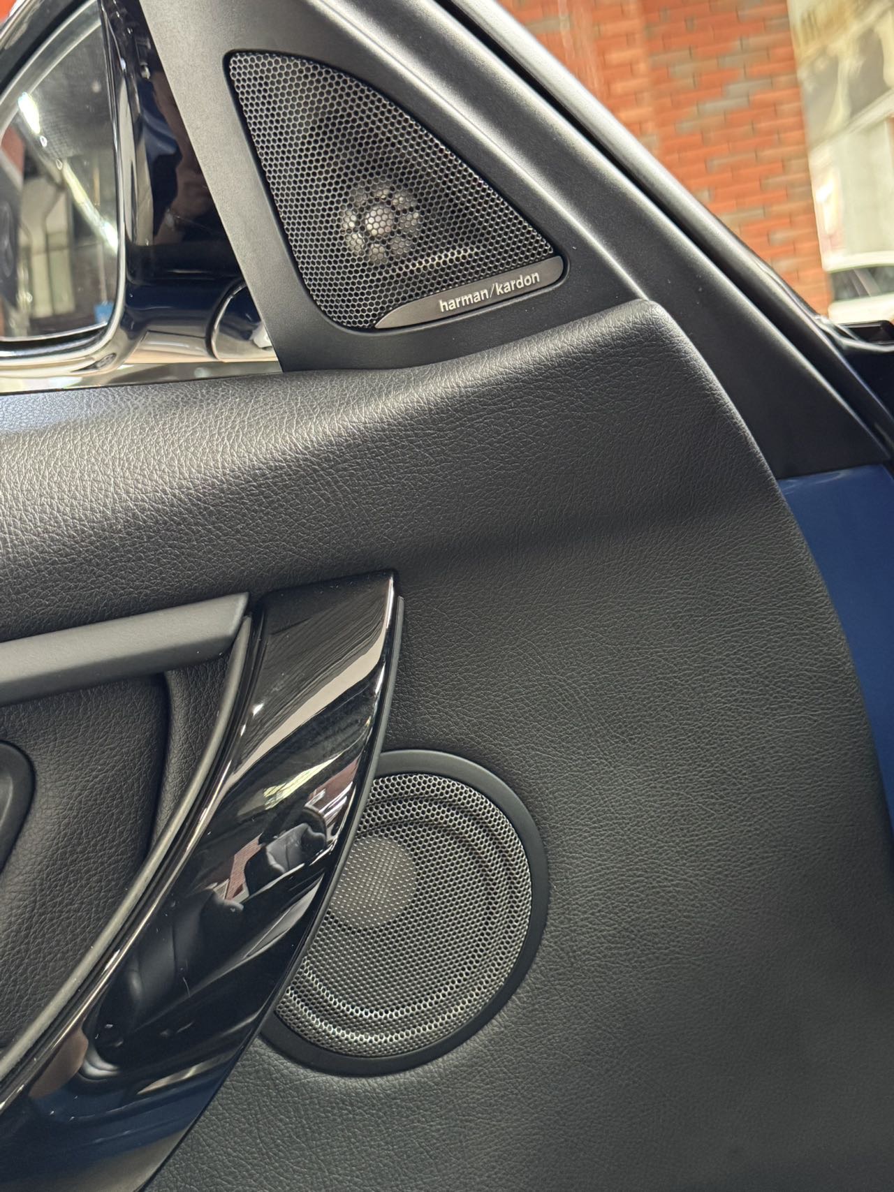 BMW 3 Series 2017 immagine di auto #4