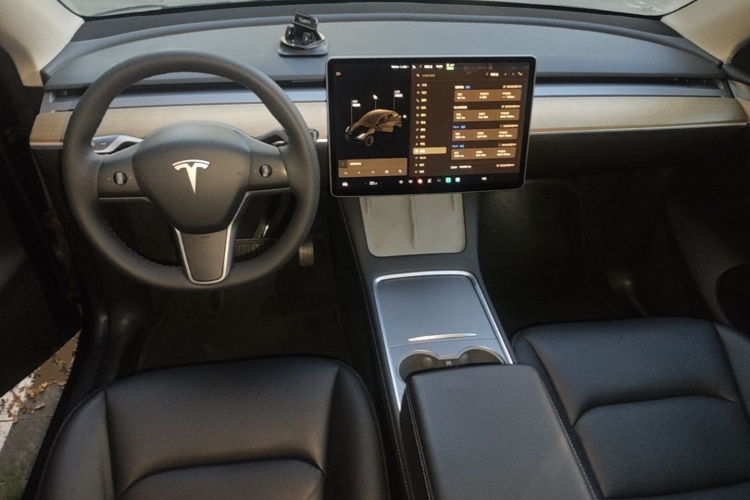 Tesla Model Y 2021 #10 Tesla Model Y 2021 immagine di auto #10