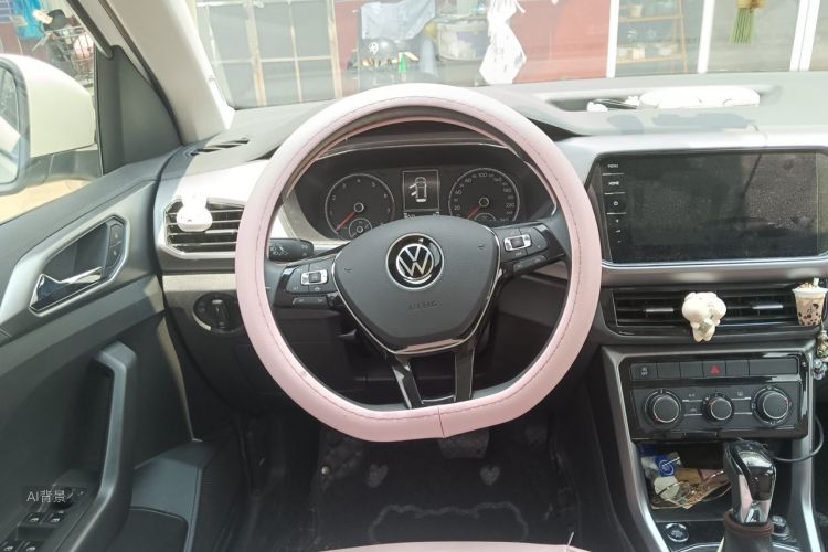 Volkswagen T-Cross 2021 #12 Volkswagen T-Cross 2021 car image #12