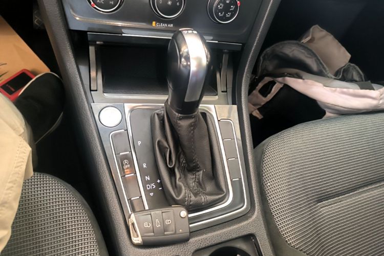 Volkswagen Golf 2020 #16 Volkswagen Golf 2020 صورة سيارة #16