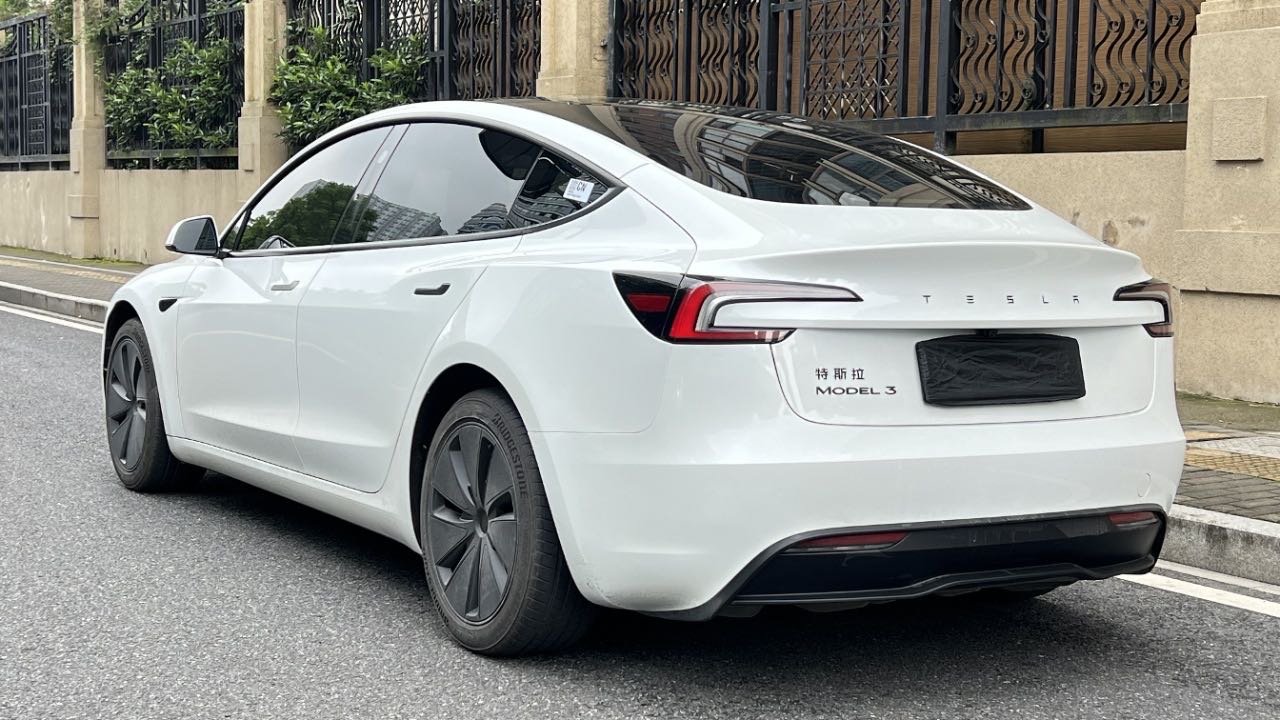 Tesla Model 3 2026 #4 Tesla Model 3 2026 immagine di auto #4