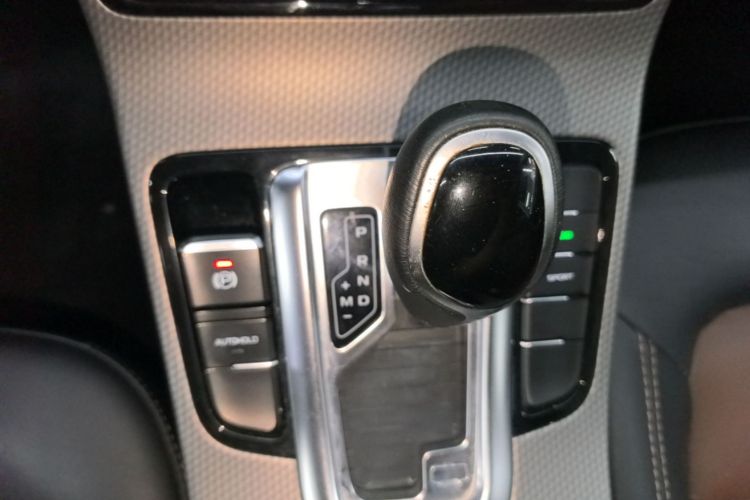 GEELY Emgrand GS 2016 car image #14