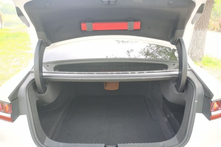 BYD Han 2022 صورة سيارة #19