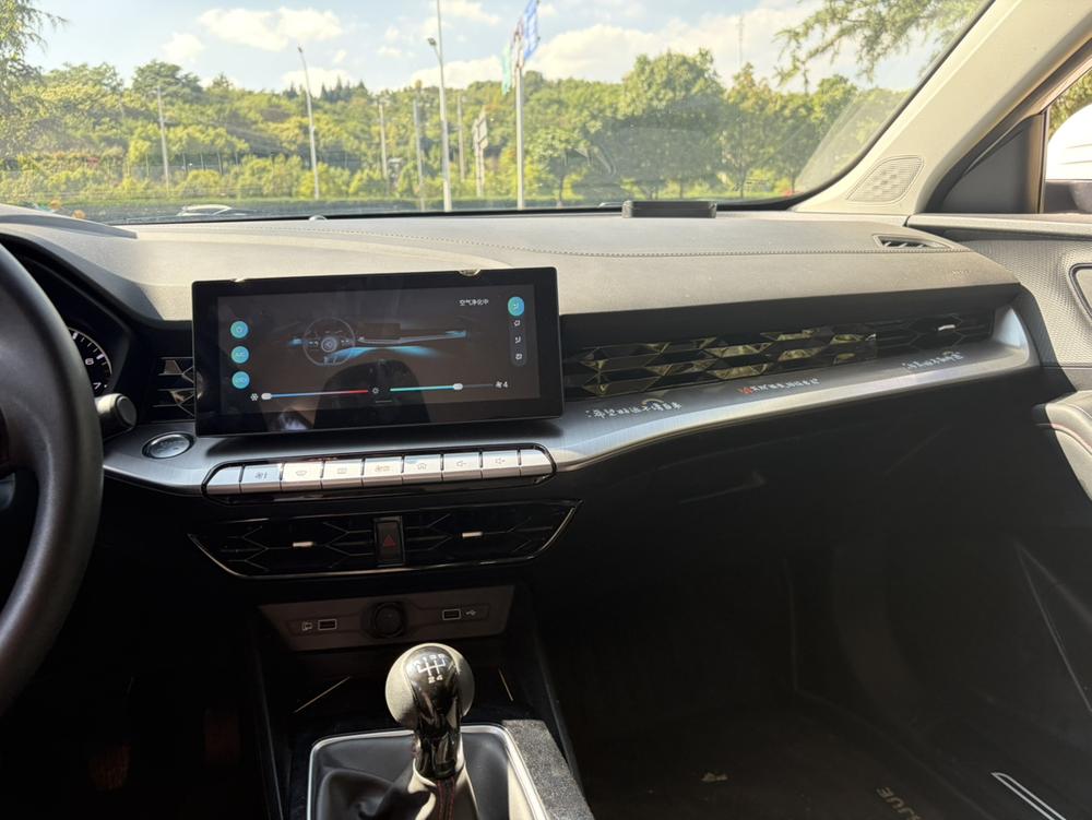 2023 imagen de coche #10