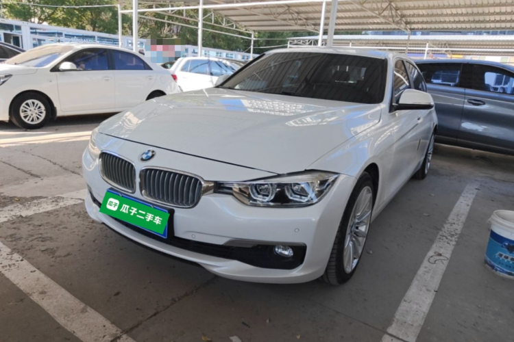 BMW 3 Series 2018 #2 BMW 3 Series 2018 car image #2