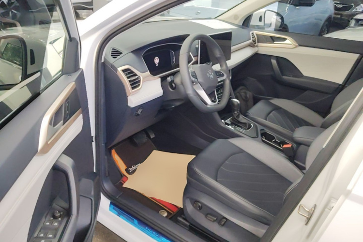 Volkswagen Tharu 2025 #16 Volkswagen Tharu 2025 car image #16