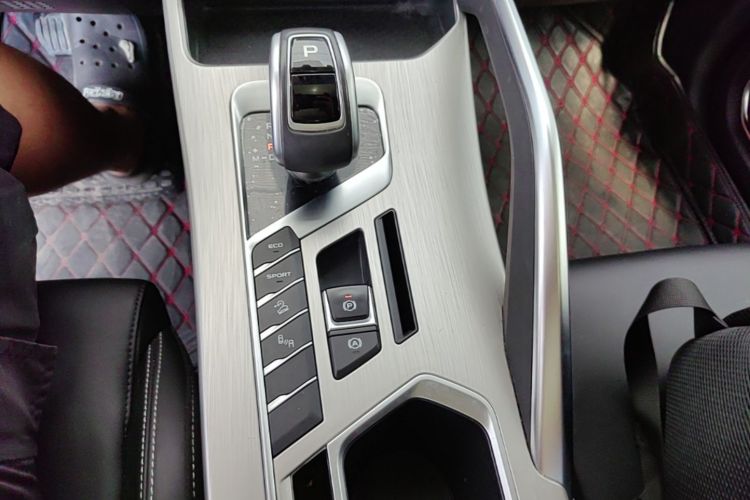 GEELY Coolray 2020 #14 GEELY Coolray 2020 car image #14
