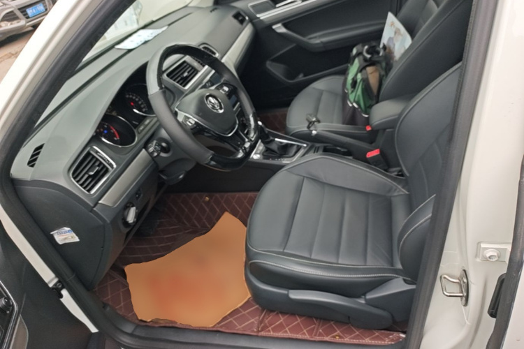 Volkswagen Lavida 2017 car image #19