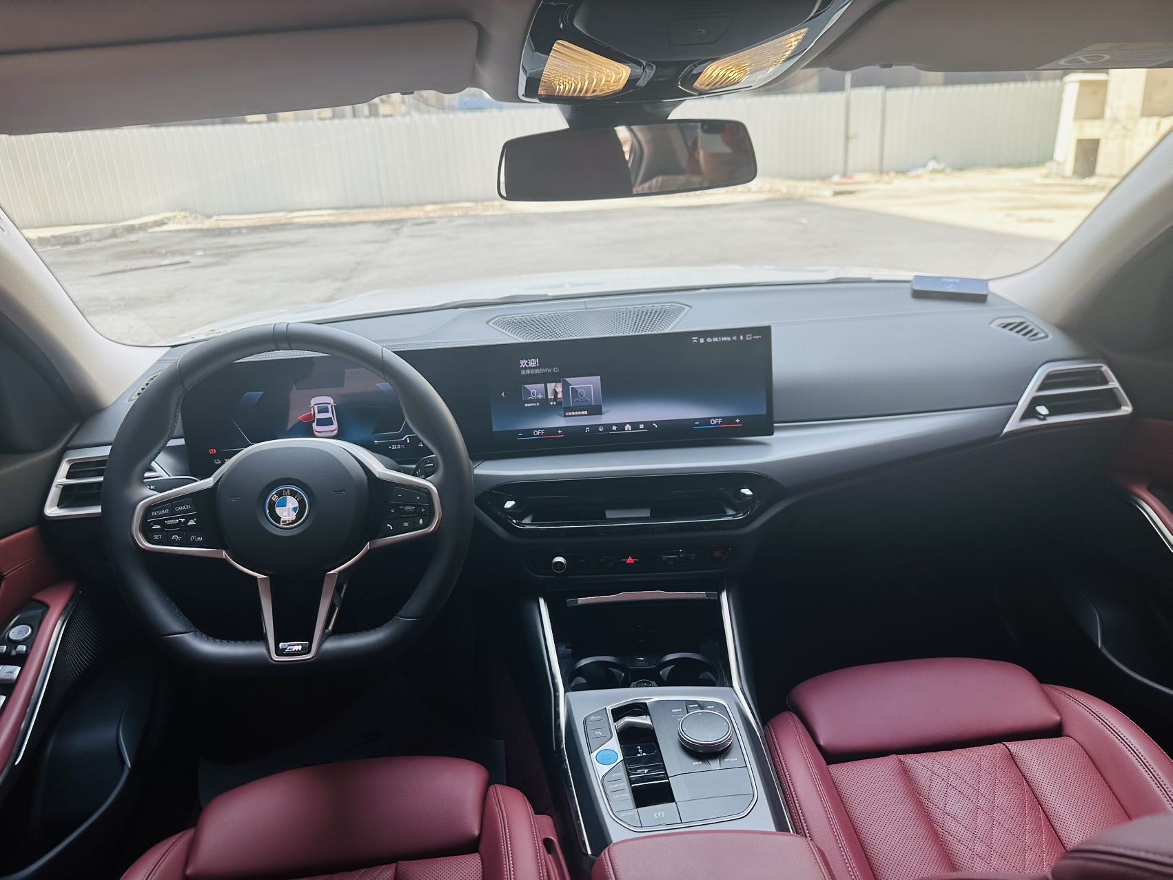 BMW i3 2025 car image #6