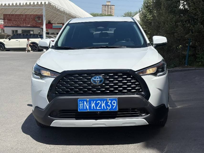 Toyota Corolla Cross 2024 immagine di auto #2