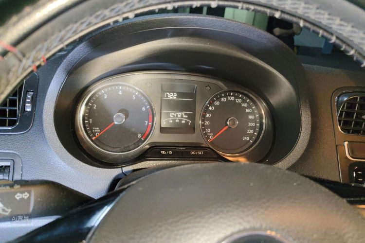 Volkswagen Polo 2016 #13 Volkswagen Polo 2016 car image #13