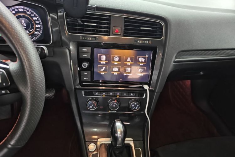 Volkswagen Golf 2019 #13 Volkswagen Golf 2019 car image #13