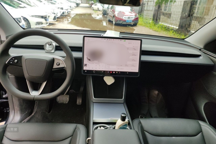 Tesla Model Y 2025 car image #11