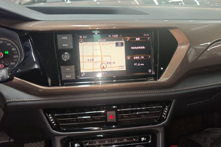 Volkswagen Tharu 2019 car image #13