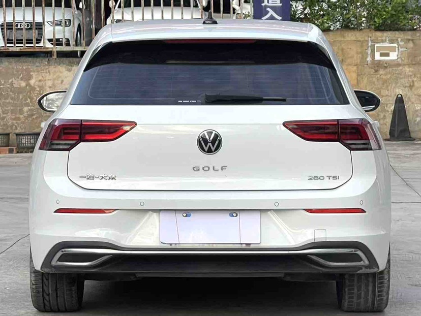 Volkswagen Golf 2022 car image #8