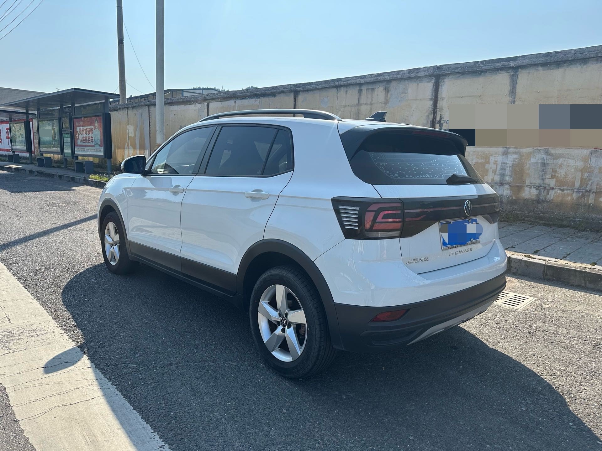 Volkswagen T-Cross 2023 car image #4