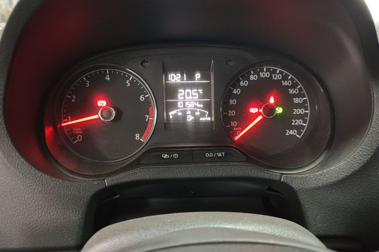 Volkswagen Polo 2017 #12 Volkswagen Polo 2017 car image #12