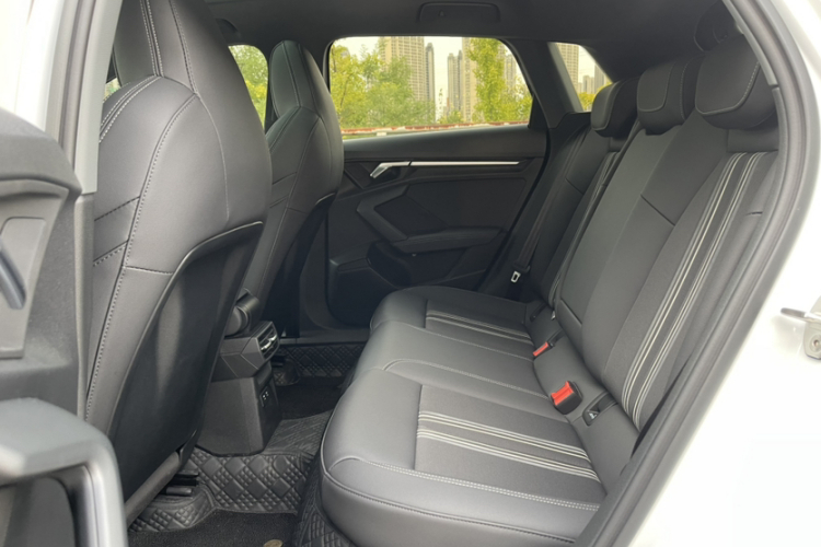 Audi A3 2022 immagine di auto #10