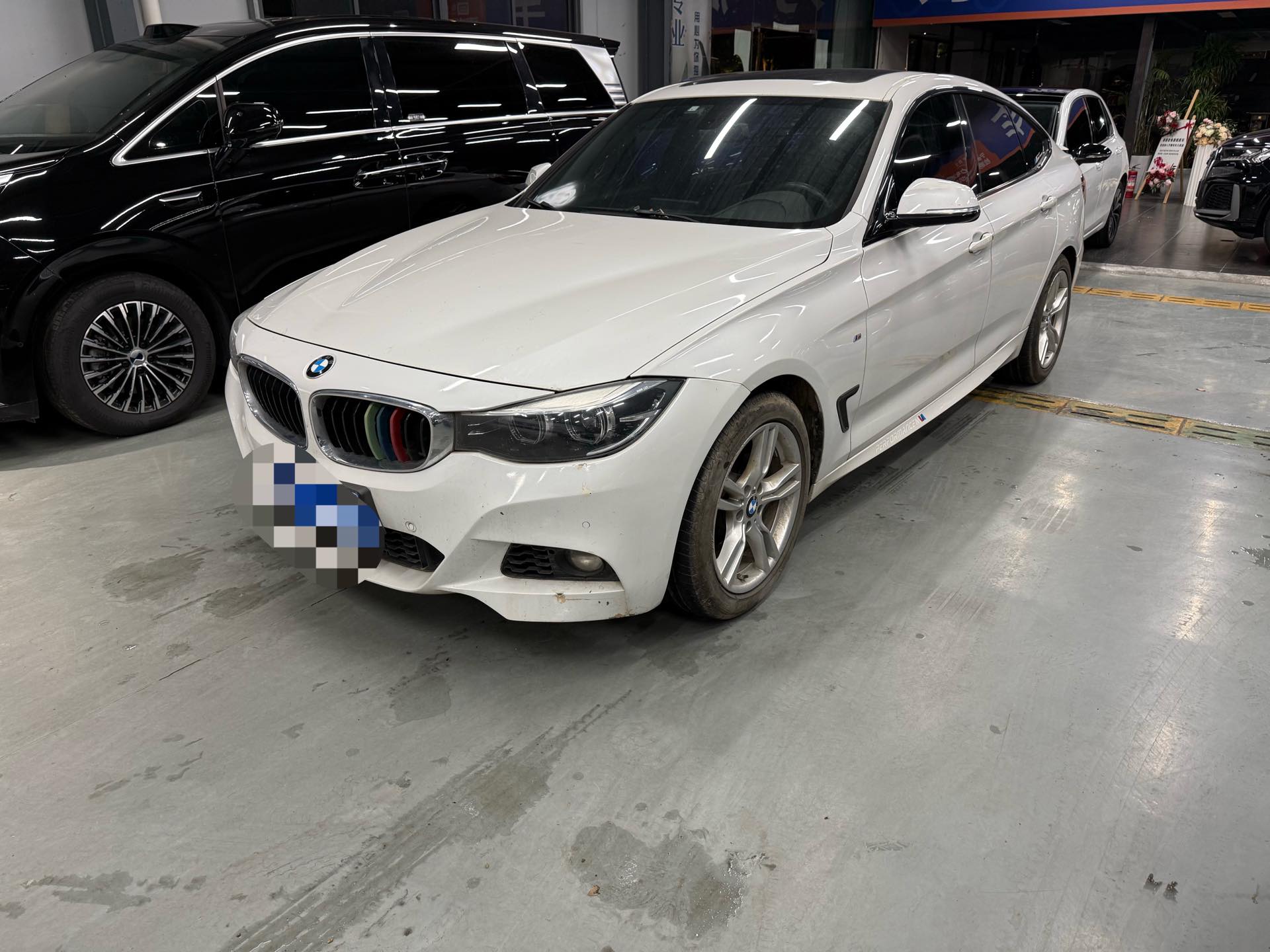 BMW 3 Series GT 2020 BMW 3 Series GT 2020 car image