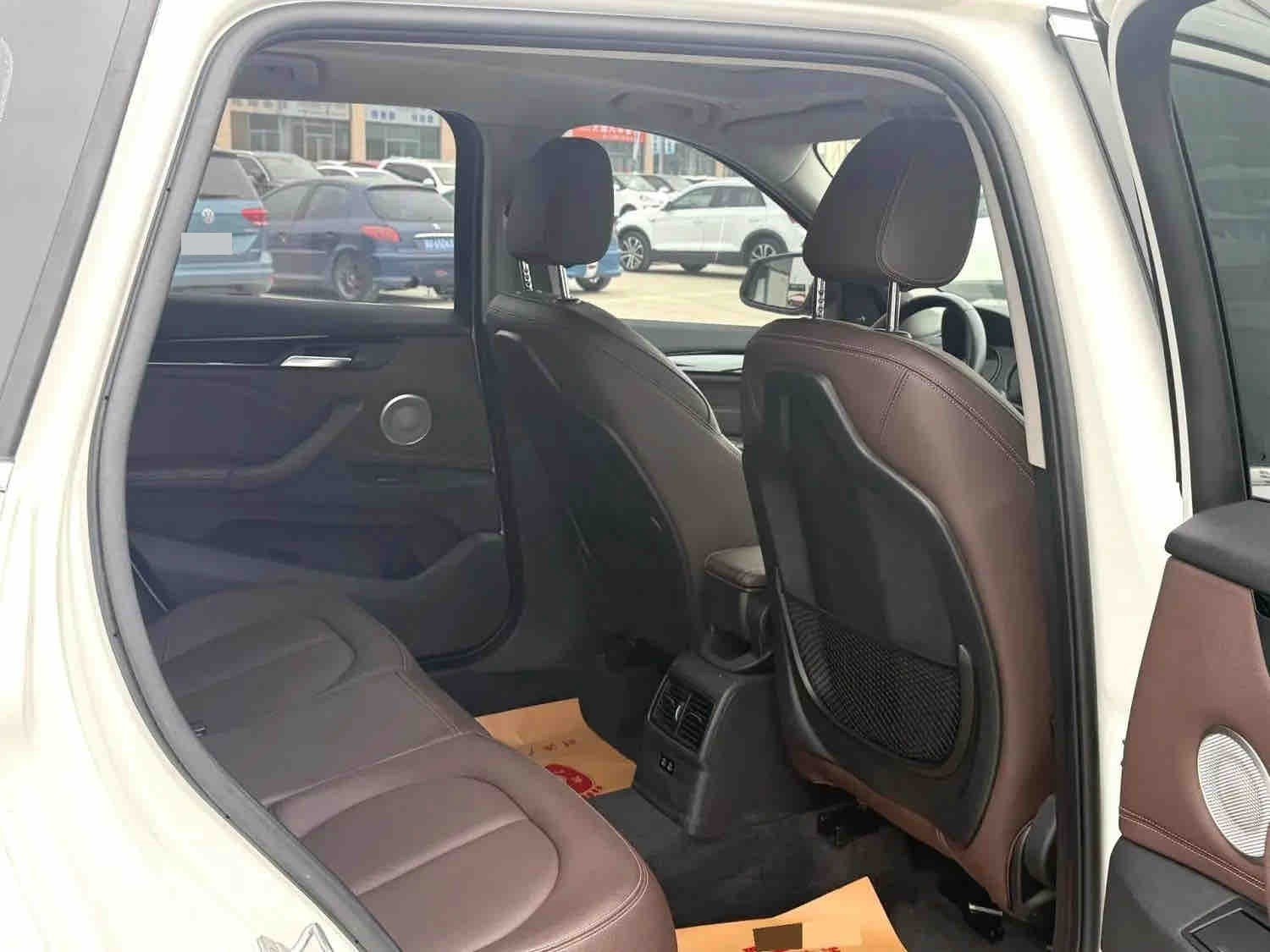 BMW X1 2023 car image #3