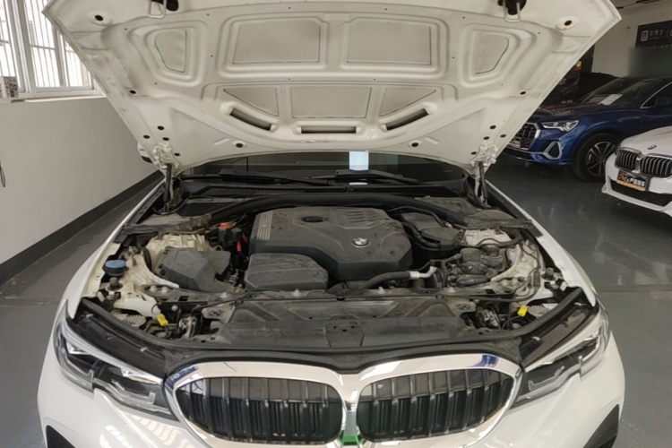 BMW 3 Series 2020 #21 BMW 3 Series 2020 car image #21