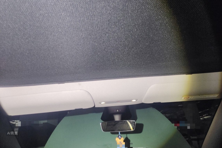 Tesla Model Y 2025 car image #20